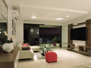 Departamento en Guayaquil con balcón y espectacular vista - Playas