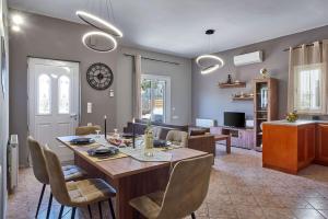 Middle Of Crete Apartment