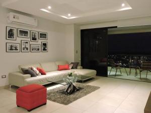 Departamento en Guayaquil con balcón y espectacular vista