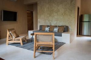 TIVN1 New Designer Jungle View Apt Open Private Terrace