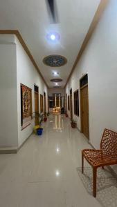 Veda Palace, 900 meter Distancce From Temple