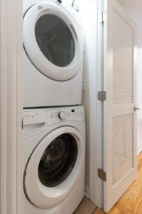 Flexhome Wicker Park - Stylish 2BR - Sleeps 6