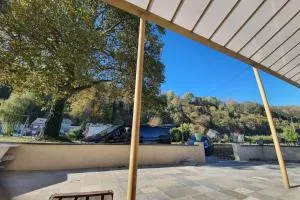 Waterside Zen - Maastricht - 艾斯登