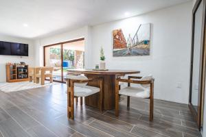 Charming Bungalow Cajititlan 2 Beds Pool