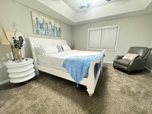 Cottage Getaway in Martinez Charming 3-Bedroom Retreat with WiFi and AC, Perfect for Your Next Stay