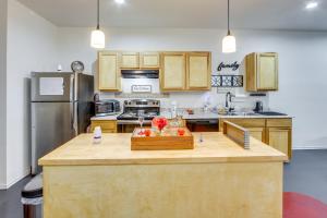 6 Mi to Nature Preserve Apartment Near Lindale!