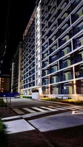 Summer Resort Vibe at the Heart of Taguig City!