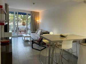 MONTE GOLF - TERRACE - POOLS - OCEAN VIEW - BEACH - WIFI - QUIET Complex