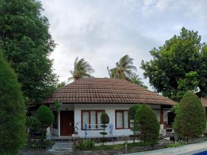Phòng Tiêu Chuẩn Giường Đôi Nhìn Ra Vườn (Standard Double Room with Garden View)