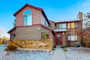 Mountain View Retreat - Unit B - Apartment