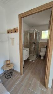 Appartements Studio en vaucluse , campagne jacuzzi pres d Orange : photos des chambres