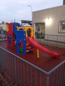 Apto para família lúdico para crianças - Perto do mar