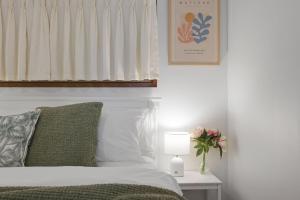 Vincentia Beach Bungalow Your Coastal Escape