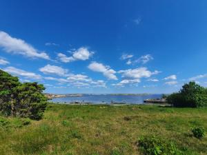 Mysig stuga med havsutsikt på Sydkoster