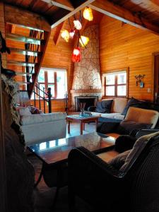 Conecta con la Naturaleza y Confort en Cabaña Villaluxe