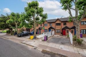 London Single Refurbished Bedroom