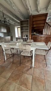 Maisons de vacances LAOUEN - grande maison de campagne : photos des chambres