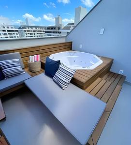 Apê Green | Top1% mundial no Airbnb | 230m do mar