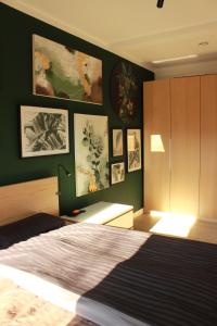 3 Raum Businessapartment in der Kulturhauptstadt 2025 #Kaffeevollautomat #65 Zoll TV mit Surround Soundanlage