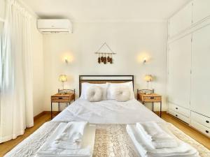 Sea Front 180º View with AC and WiFi