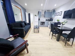 GDY1 - The Green Dragon Apartment