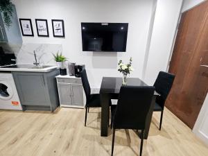 GDY1 - The Green Dragon Apartment