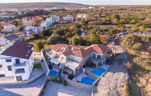 Holiday house with a swimming pool Krk - 23580 