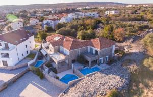 Holiday house with a swimming pool Krk - 23581 