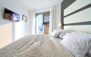 Holiday house with a swimming pool Krk - 23580