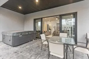 By Sand Hollow Rooftop Patio & Private Hot Tub - Hurricane