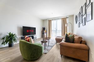 Cozy 2BD Retreat in MarinaDelRey!Free Parking&Pool