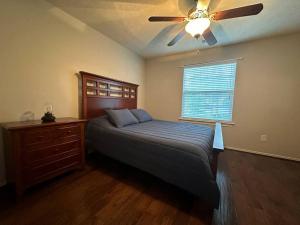 Cozy townhome in The Woodlands