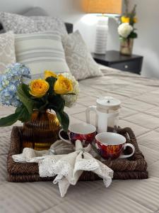 Villa Amalfi -Golf Clubs -Deluxe Sleep-Smart TVs-2 Pools-Pets-Beach-WiFi