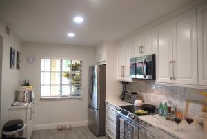 Villa Amalfi -Golf Clubs -Deluxe Sleep-Smart TVs-2 Pools-Pets-Beach-WiFi