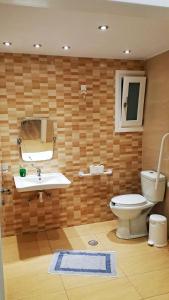 Augusta Studios & Apartments