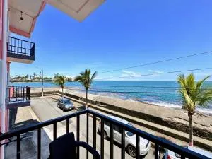 Apartamento con vista al mar en Limon en casa Flamingo - Cieneguita