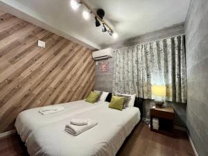 17min Asakusa, 3min walk to station, charming and cute 3 storey house, 3 bedrooms, 6 comfortable beds, 2 toilets