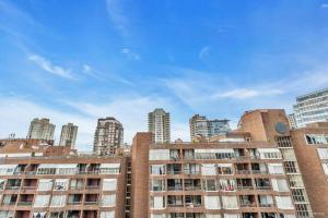 Beautiful City Two Beds Suite with Free Parking