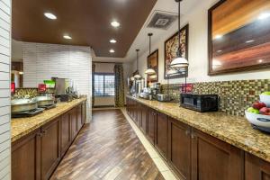 Best Western Plus Tupelo Inn & Suites