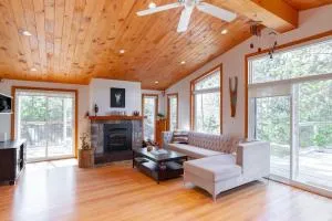 Cozy cottage on a private beach -Georgian Bay - Tiny