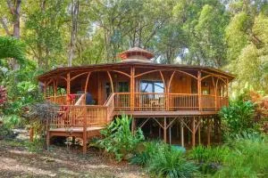 Hawaiian Dream Temple - Huelo