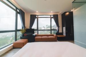 Greenview City Hotel