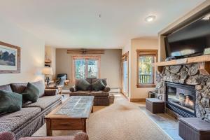 2263 Red Hawk Lodge condo