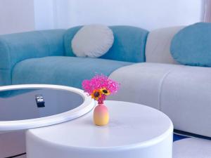 Hanns modern paradise