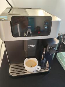 DeLa Moon เดอ ลา มูน