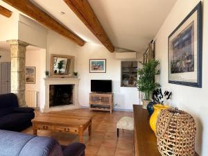 Villas La Garrigue - Villa au coeur des Alpilles : photos des chambres