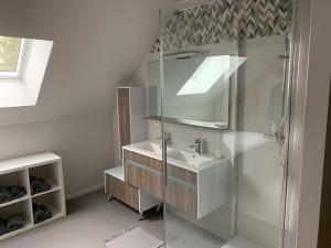 Maisons de vacances Maison chauvet 4 epis 10-12 pers aux monts-verts : photos des chambres