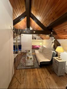 Appartements Charmant studio renove et equipe : photos des chambres