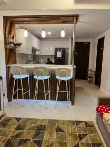 Luxury 2-BR, 2 Baths Condo at 38 Park Ave with Panoramic View