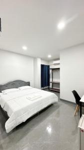 S9 Hotel Samutsakhon เอสไนน์โฮเทล สมุทรสาคร